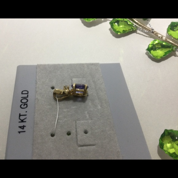 14K Gold Tanzanite and Diamond Pendant - Picture 4 of 4